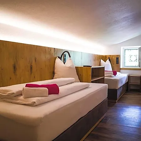 Ferienpension Bierbaumer Oda ve Kahvaltı Leogang