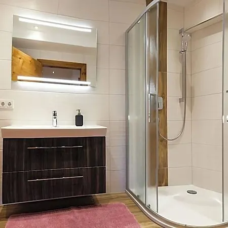 Ferienpension Bierbaumer 4* Leogang